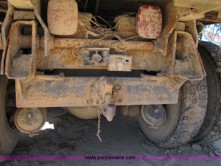 image for item 3576 1981 GMC Topkick C7D064 dump truck