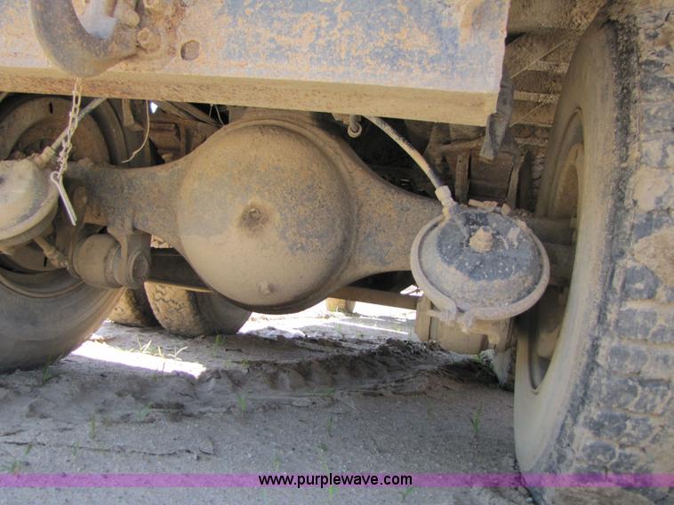 image for item 3576 1981 GMC Topkick C7D064 dump truck