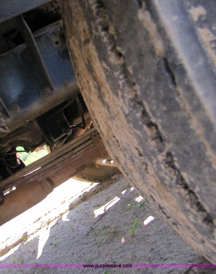 image for item 3576 1981 GMC Topkick C7D064 dump truck