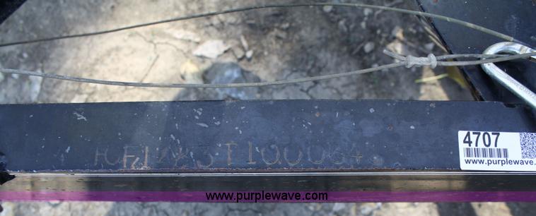 image for item 4707 1996 double axle trailer with ramps