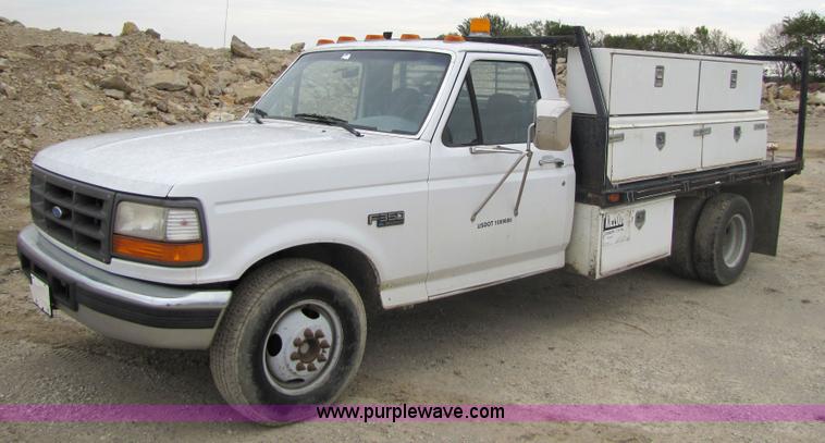 image for item 4762 1995 Ford F350 dually flatbed truck