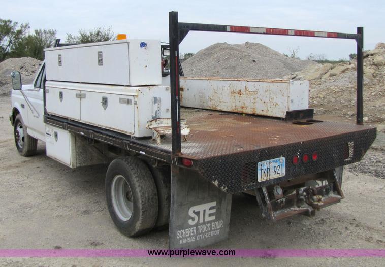image for item 4762 1995 Ford F350 dually flatbed truck