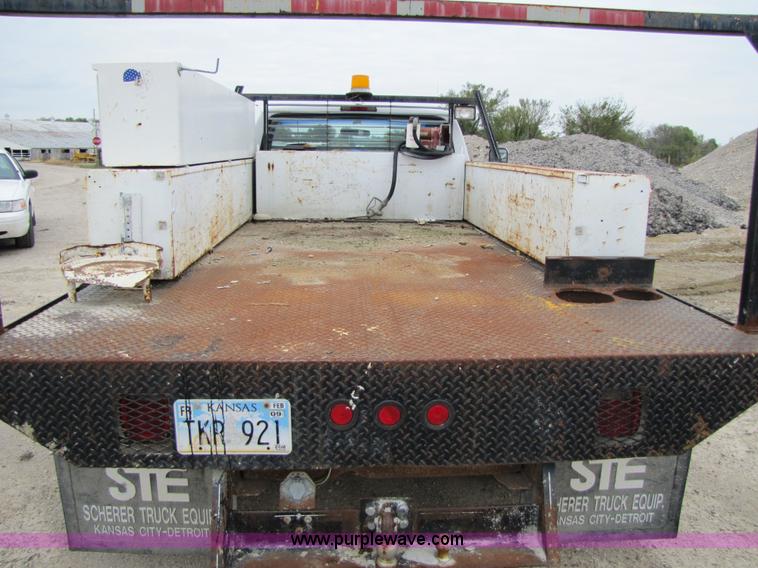 image for item 4762 1995 Ford F350 dually flatbed truck