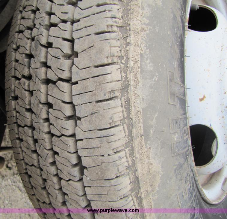 image for item 4762 1995 Ford F350 dually flatbed truck