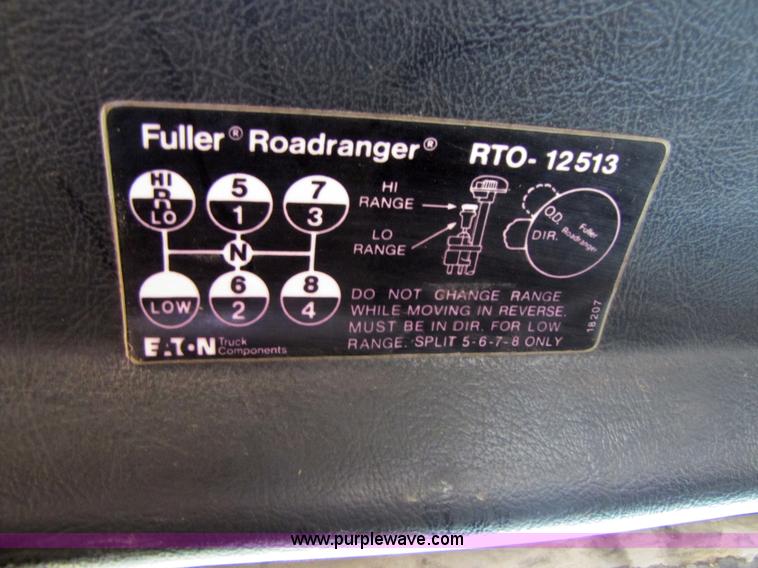 image for item 4763 1982 Freightliner FLC-64T semi truck