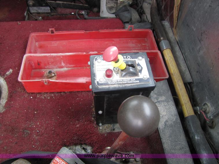 image for item 4763 1982 Freightliner FLC-64T semi truck