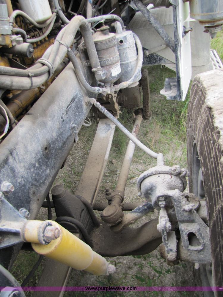 image for item 4763 1982 Freightliner FLC-64T semi truck