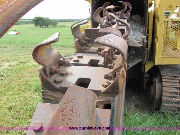 image for item 4900 Vermeer T-655 trencher