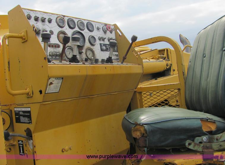 image for item 4900 Vermeer T-655 trencher