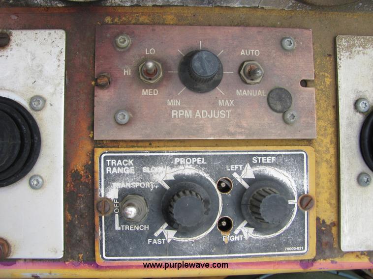 image for item 4900 Vermeer T-655 trencher