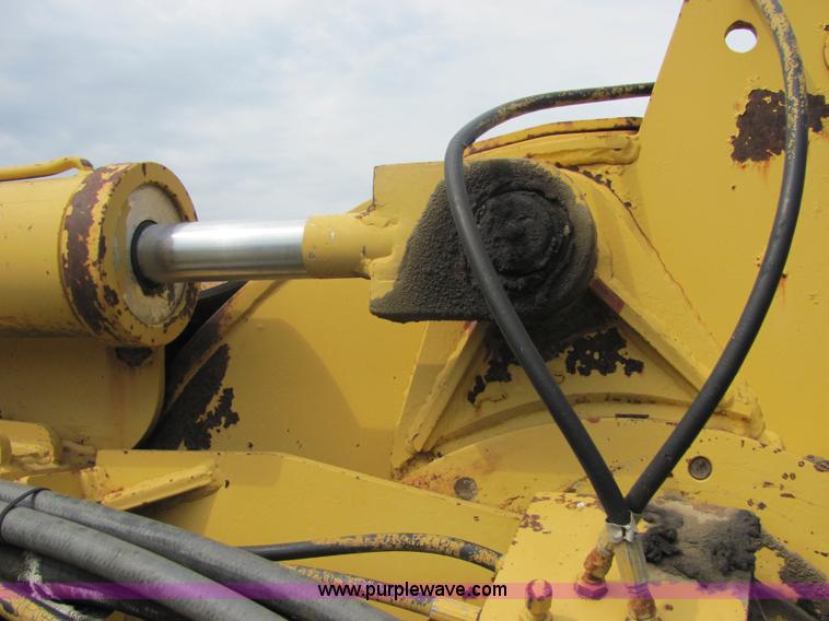 image for item 4900 Vermeer T-655 trencher