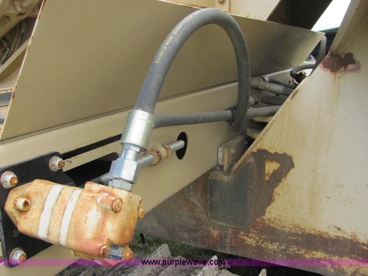 image for item 4901 2000 Tesmec TRS 1085B trencher