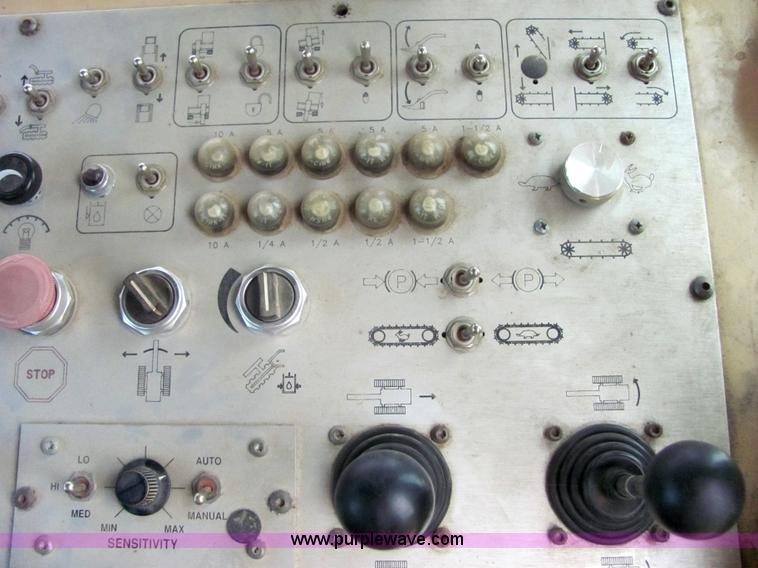 image for item 4901 2000 Tesmec TRS 1085B trencher