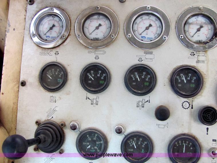 image for item 4901 2000 Tesmec TRS 1085B trencher