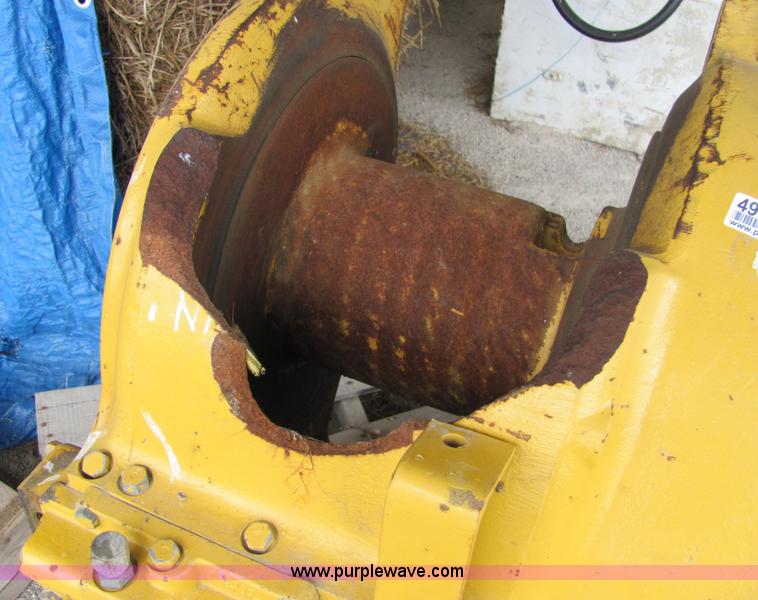 image for item 4902 John Deere dozer winch