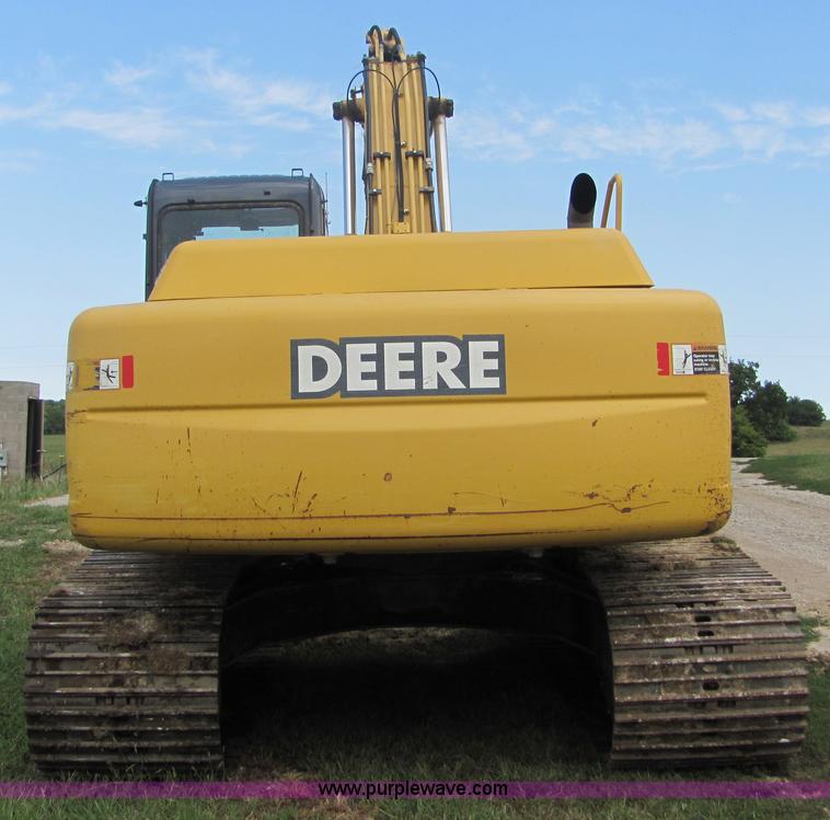 image for item 4903 2006 John Deere 200C LC excavator