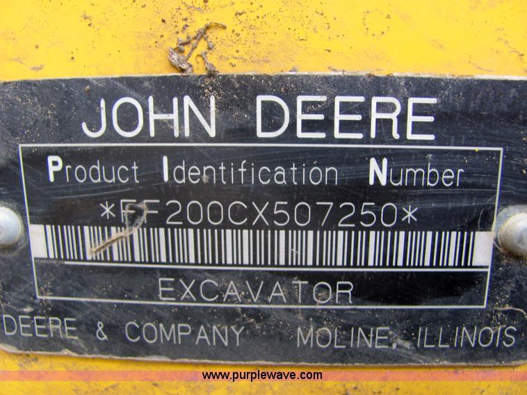 image for item 4903 2006 John Deere 200C LC excavator