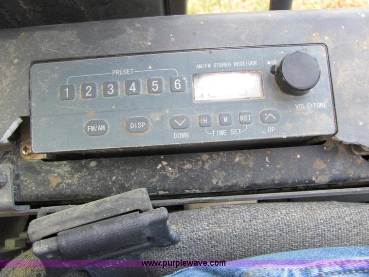 image for item 4903 2006 John Deere 200C LC excavator