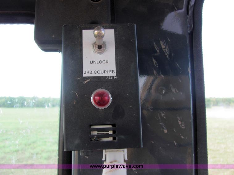 image for item 4903 2006 John Deere 200C LC excavator