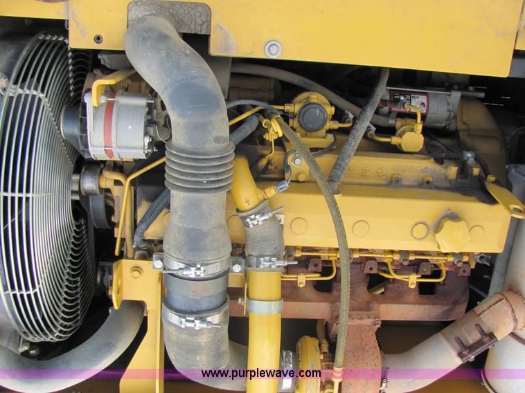 image for item 4903 2006 John Deere 200C LC excavator