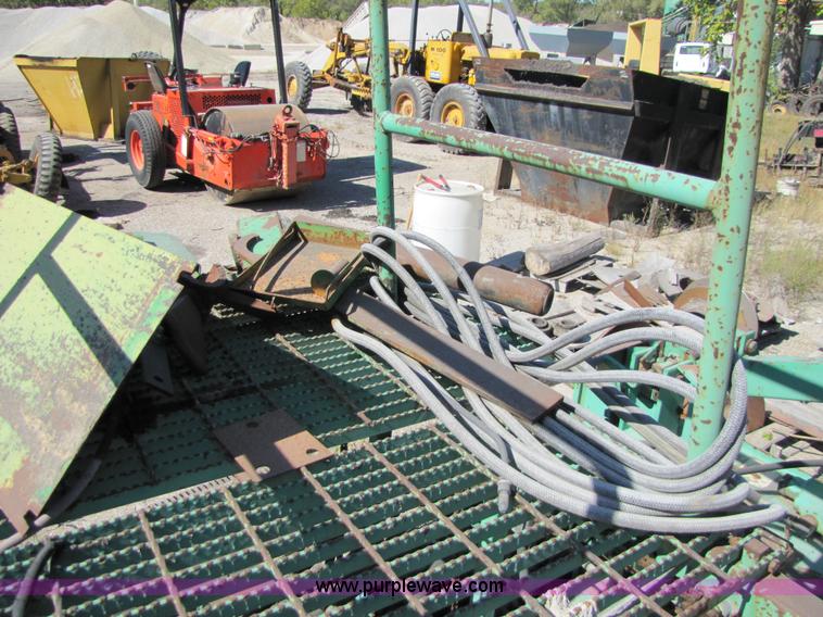 image for item 5183 Barber-Greene 10'-20' Extend-A-Mat asphalt screed