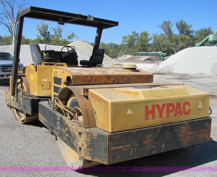 image for item 5185 Hypac C778A vibratory double drum compactor