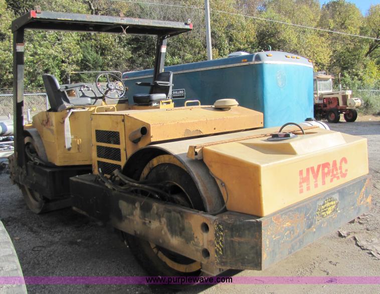 image for item 5187 Hypac C778A vibratory double drum compactor