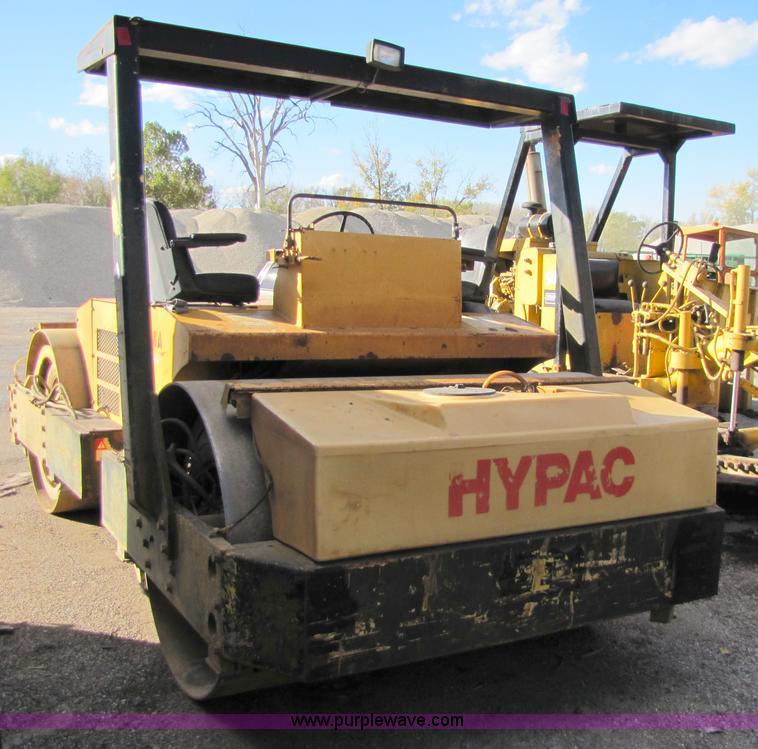 image for item 5187 Hypac C778A vibratory double drum compactor