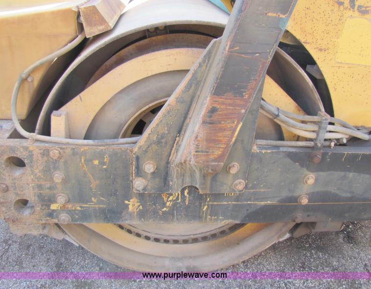 image for item 5187 Hypac C778A vibratory double drum compactor