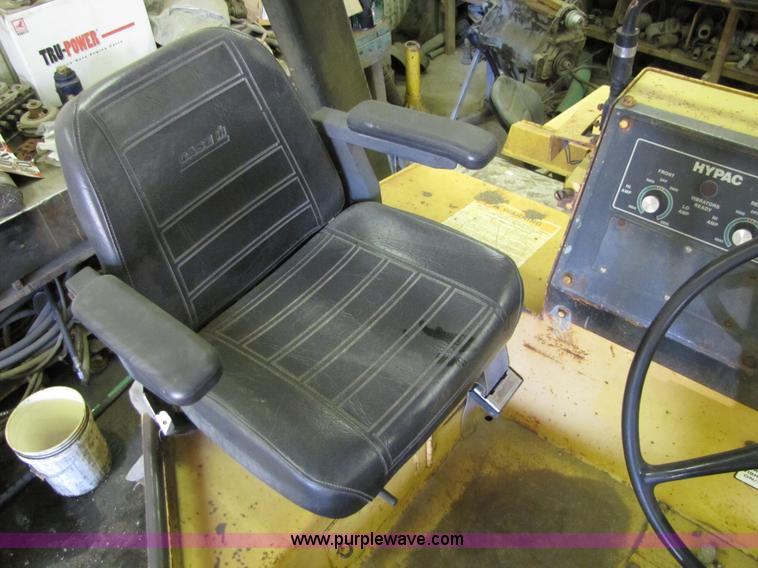 image for item 5187 Hypac C778A vibratory double drum compactor