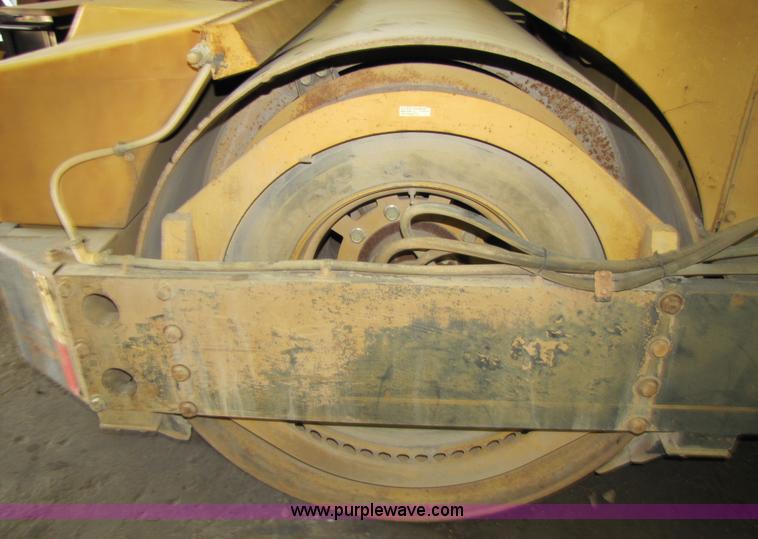 image for item 5187 Hypac C778A vibratory double drum compactor