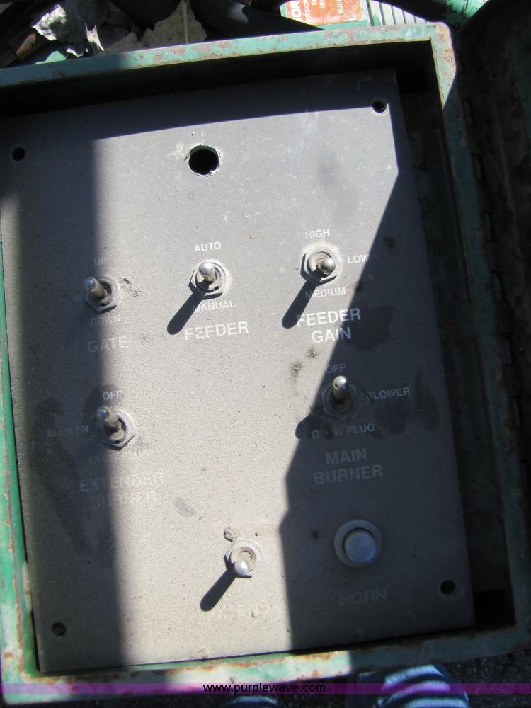 image for item 5188 Barber Greene SB-170 wheel mounted asphalt paver