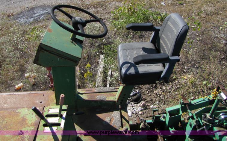 image for item 5188 Barber Greene SB-170 wheel mounted asphalt paver