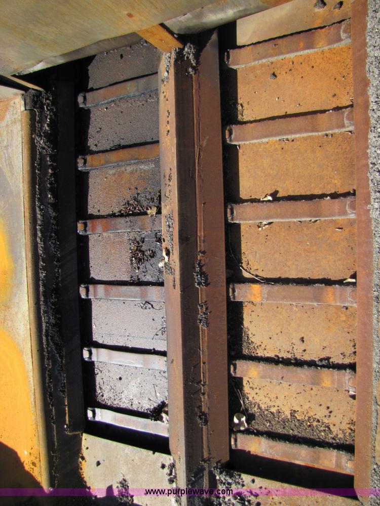 image for item 5188 Barber Greene SB-170 wheel mounted asphalt paver