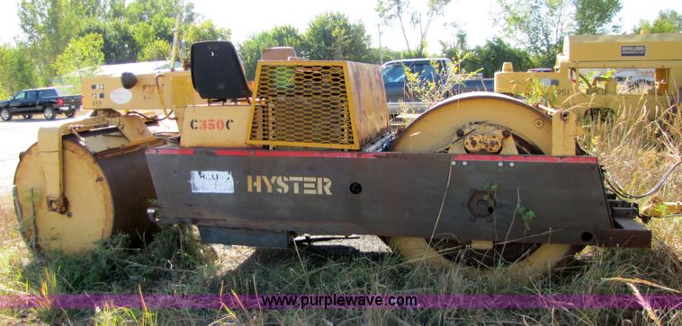 image for item 5189 Hyster double steel roller with rumble-strip roller trailer