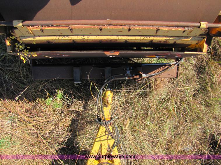 image for item 5189 Hyster double steel roller with rumble-strip roller trailer