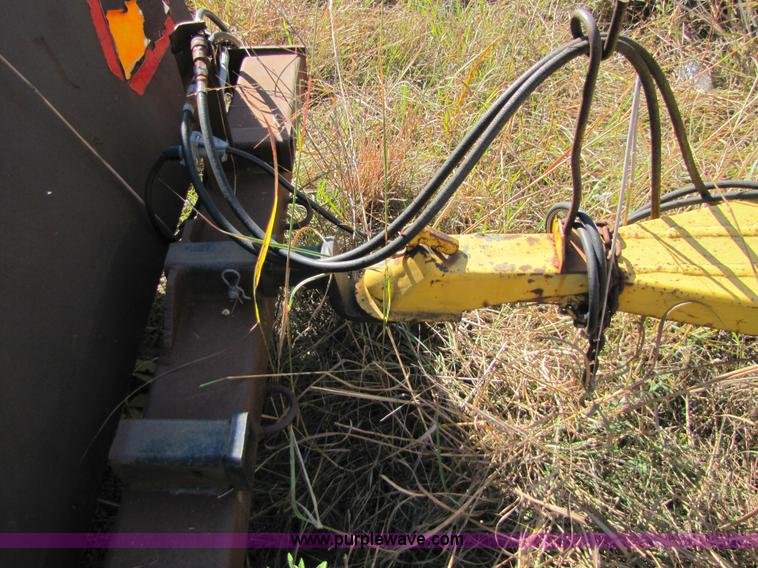 image for item 5189 Hyster double steel roller with rumble-strip roller trailer