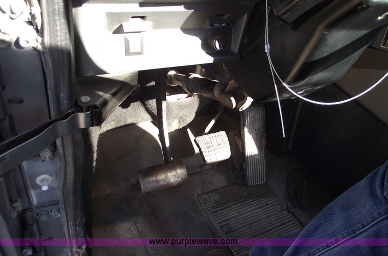 image for item 5873 1994 Mack CH613 semi truck