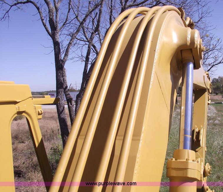 image for item 5929 1974 Caterpillar 225 excavator