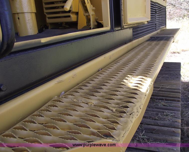 image for item 5929 1974 Caterpillar 225 excavator