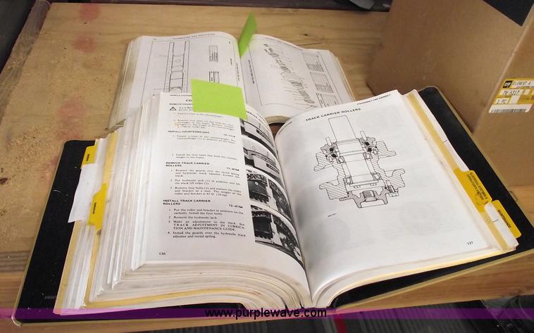 image for item 5929 1974 Caterpillar 225 excavator