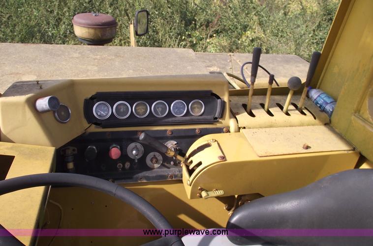 image for item 5938 1980 Caterpillar 613B elevating scraper