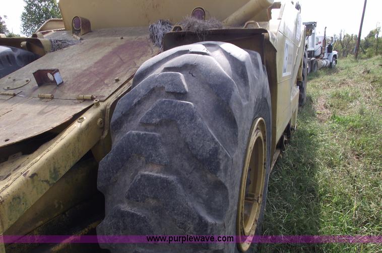 image for item 5938 1980 Caterpillar 613B elevating scraper