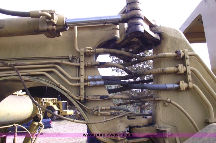 image for item 5938 1980 Caterpillar 613B elevating scraper