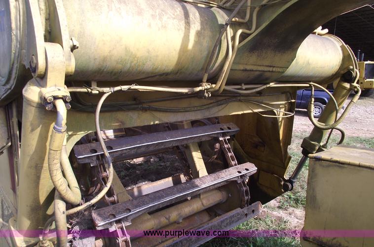 image for item 5938 1980 Caterpillar 613B elevating scraper