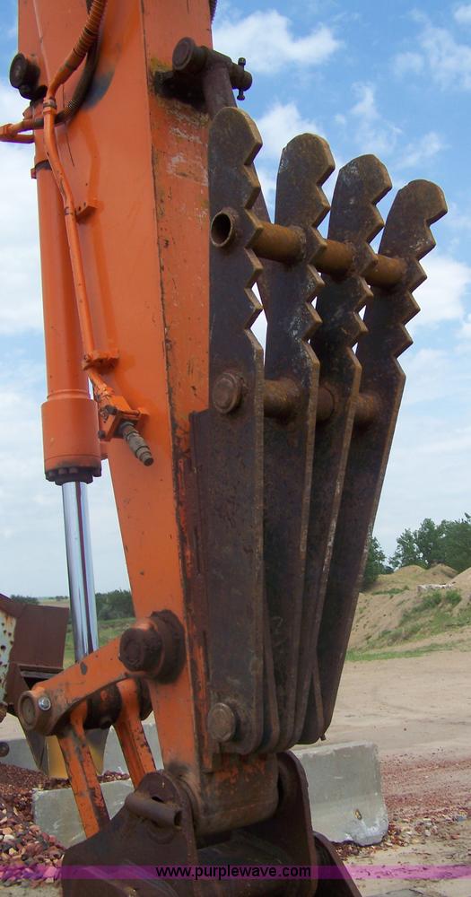 image for item 6010 1998 Halla HE130LCE excavator