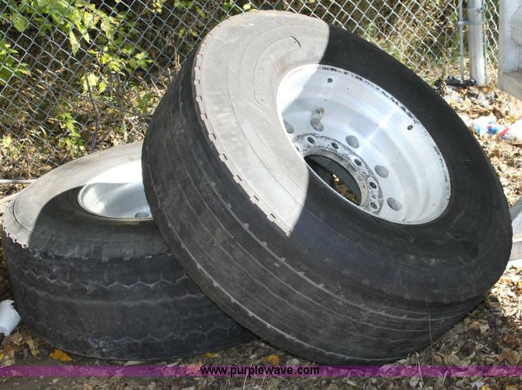 image for item 6115 (4) Super Single semi tires