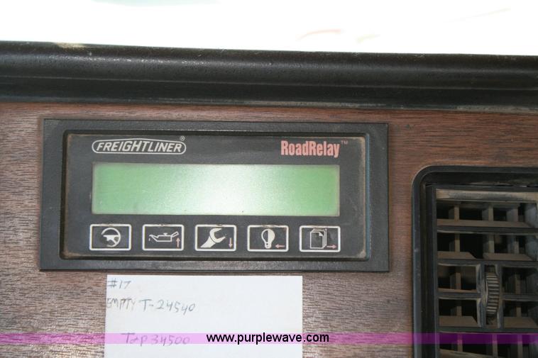 image for item 6634 1994 Freightliner dump truck