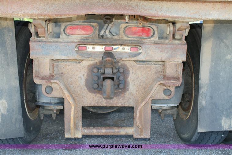 image for item 6634 1994 Freightliner dump truck