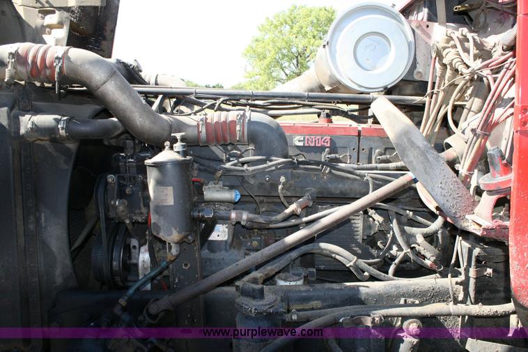 image for item 6634 1994 Freightliner dump truck